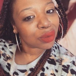 Meet your Posher, Zandra